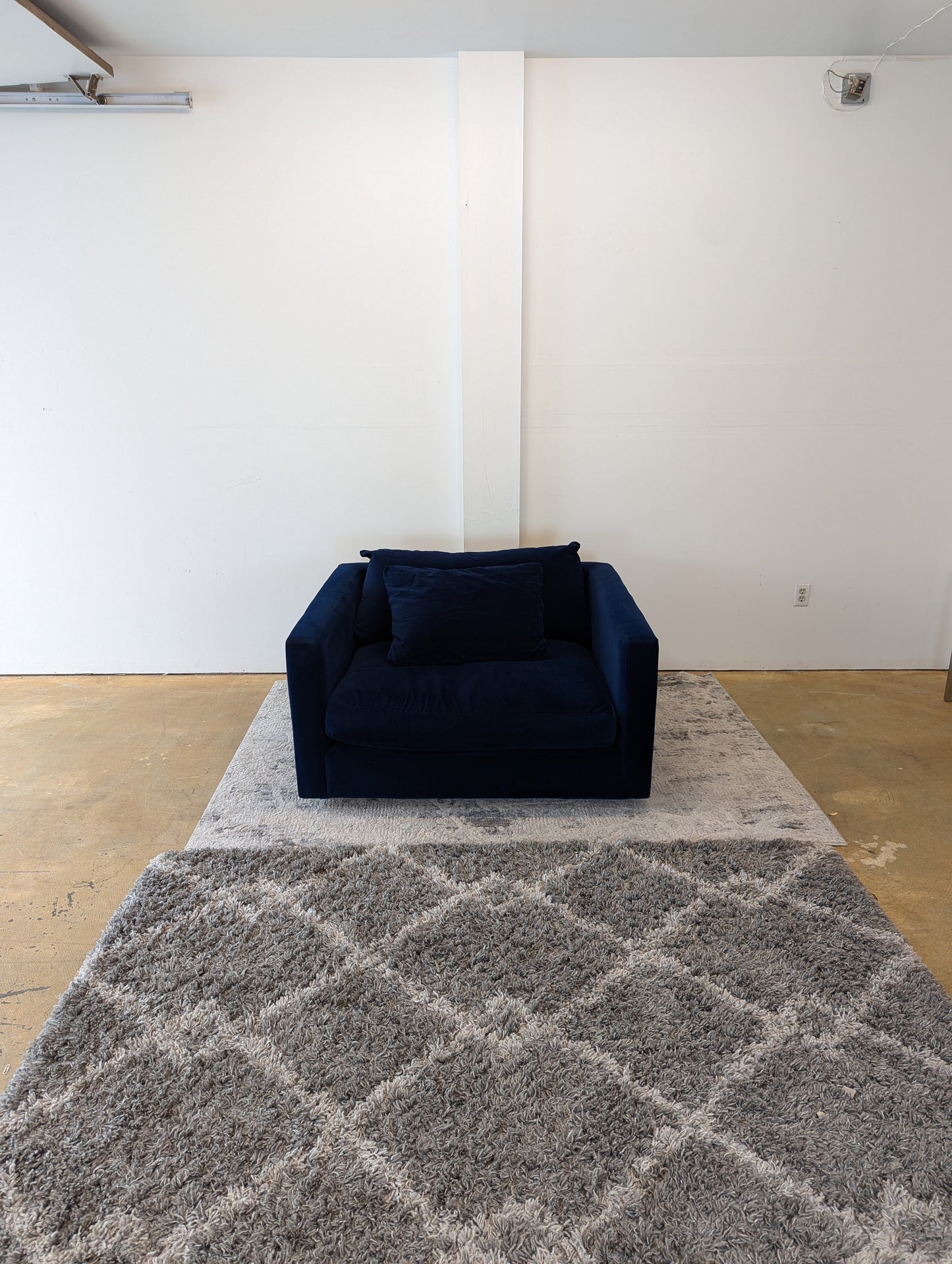 Stylus Berg Chair + Ottoman