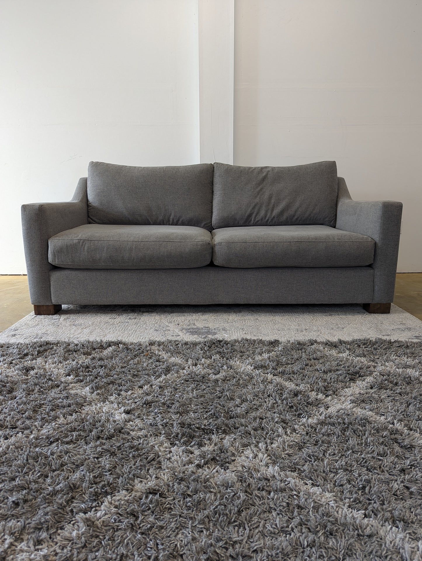 Stylus Ewing Sofa