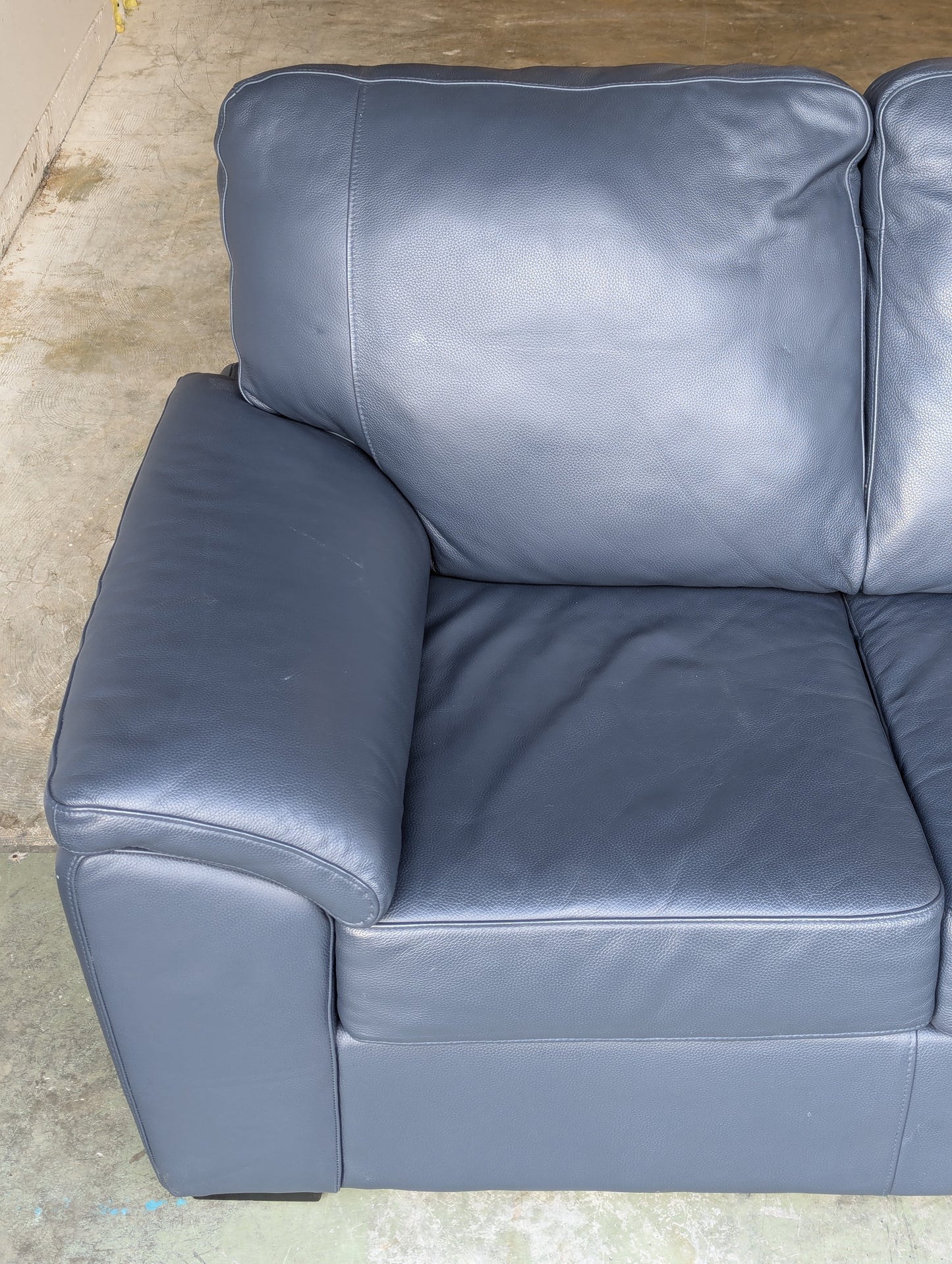 Gaetano Leather Loveseat
