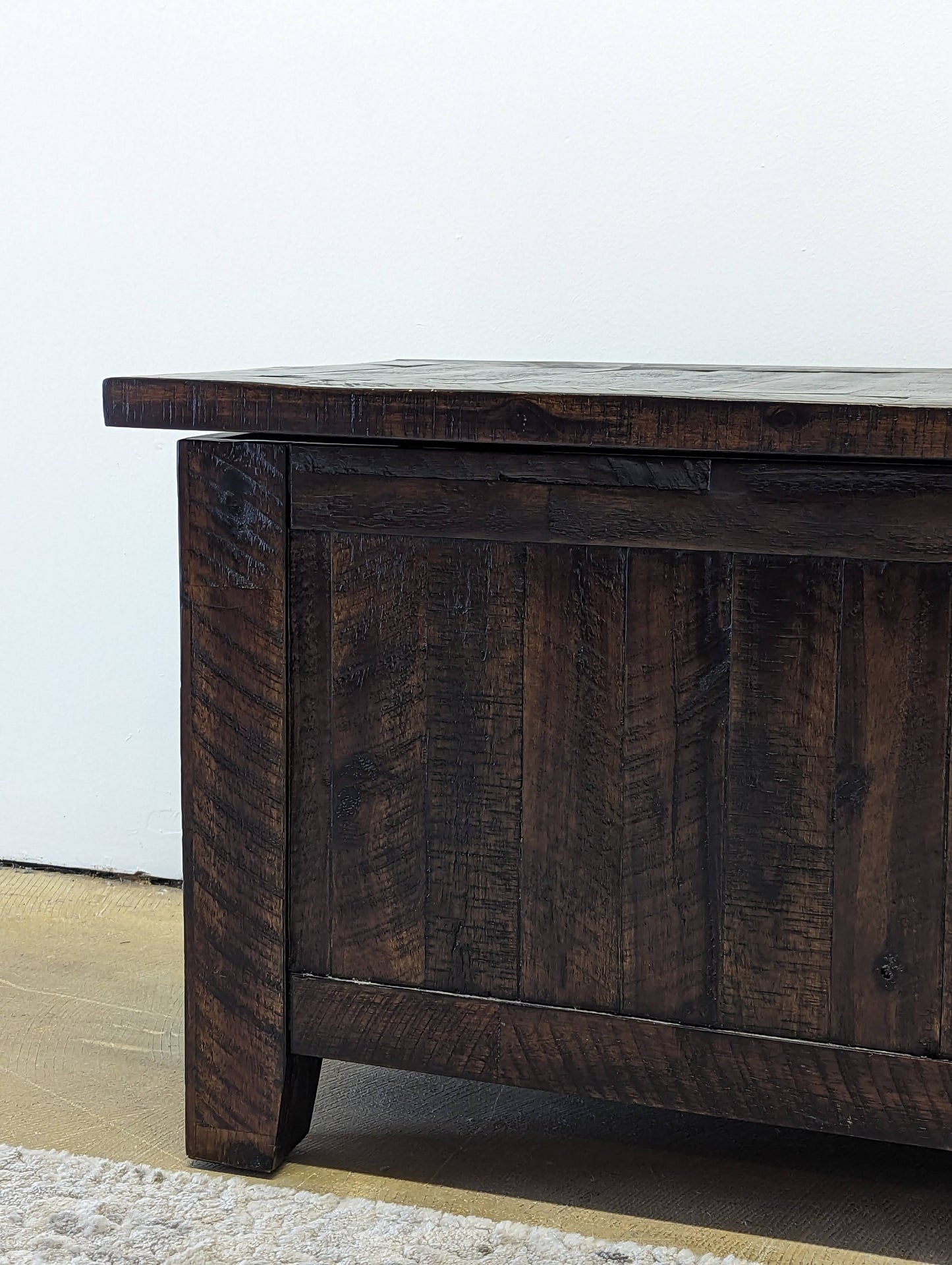 Kona Grove Blanket Chest