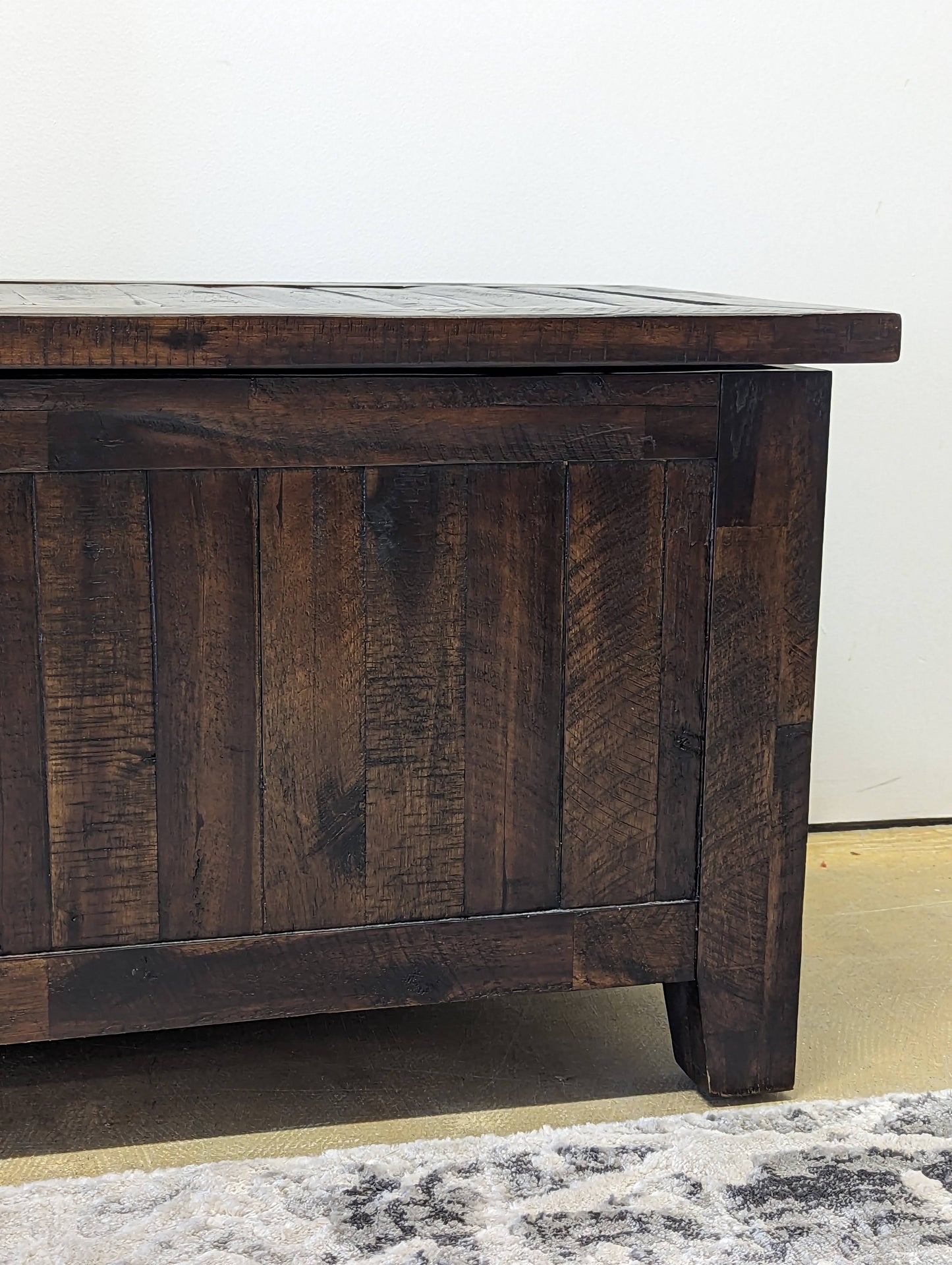 Kona Grove Blanket Chest