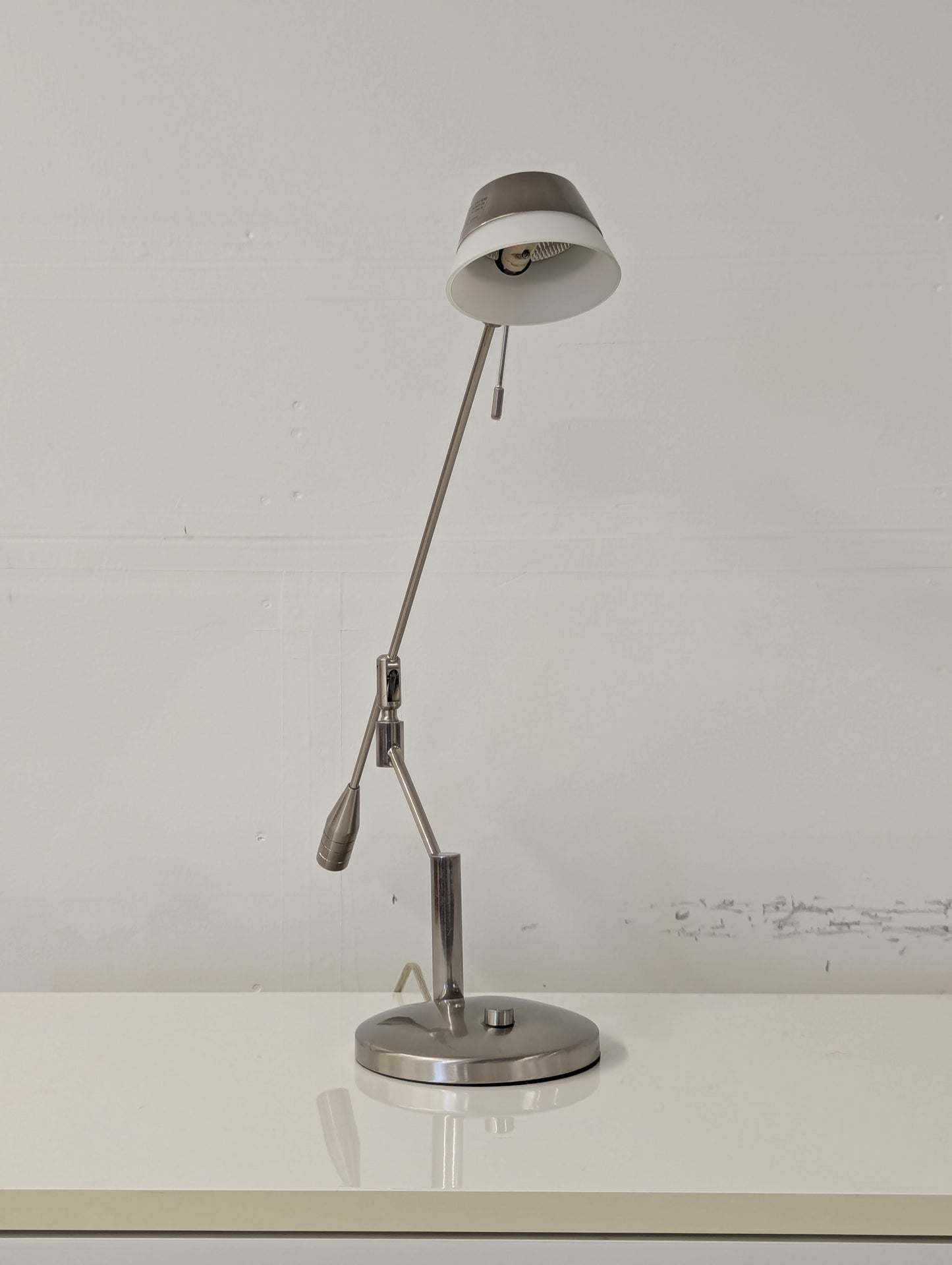 EB 28 Style Lamp
