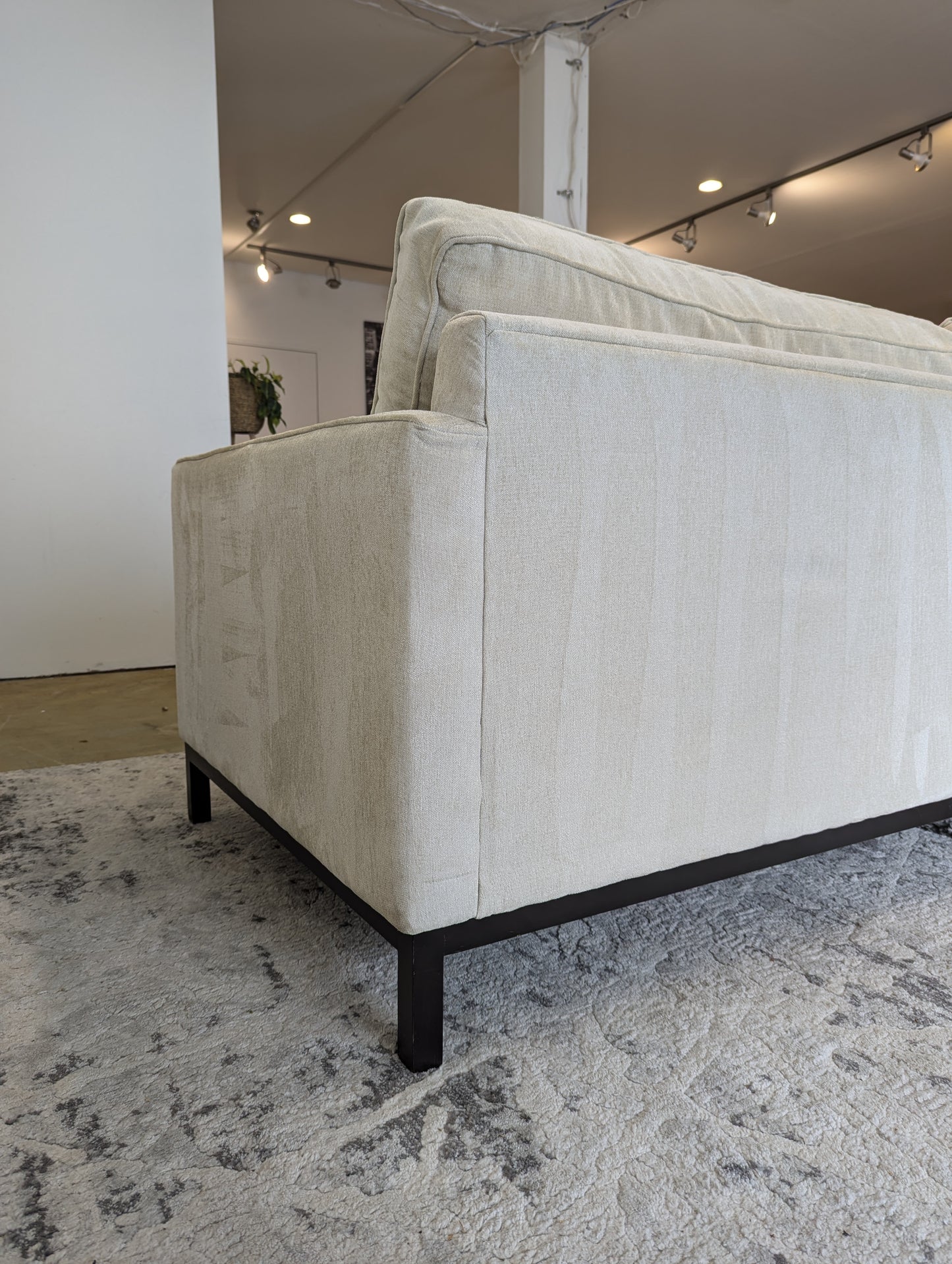 Van Gogh Hutton Sectional