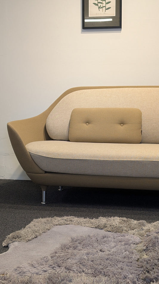 Fritz Hansen Favn JH3 Sofa
