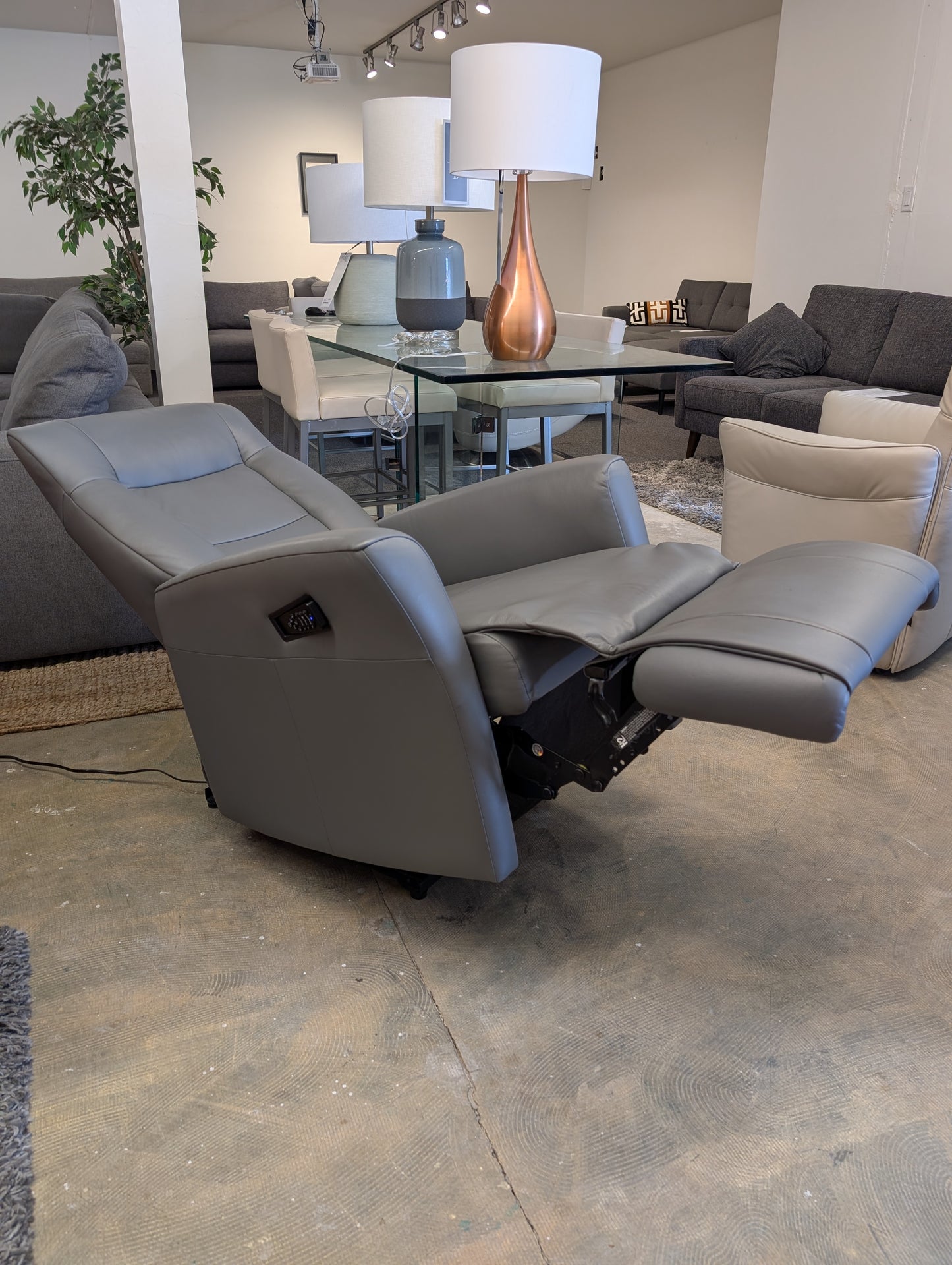 Bergen PowerLux Zero Gravity Recliner