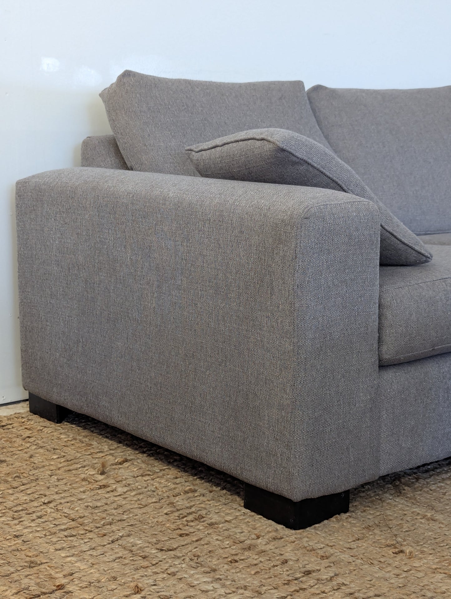 Stylus Brock Sectional With Storage Ottoman