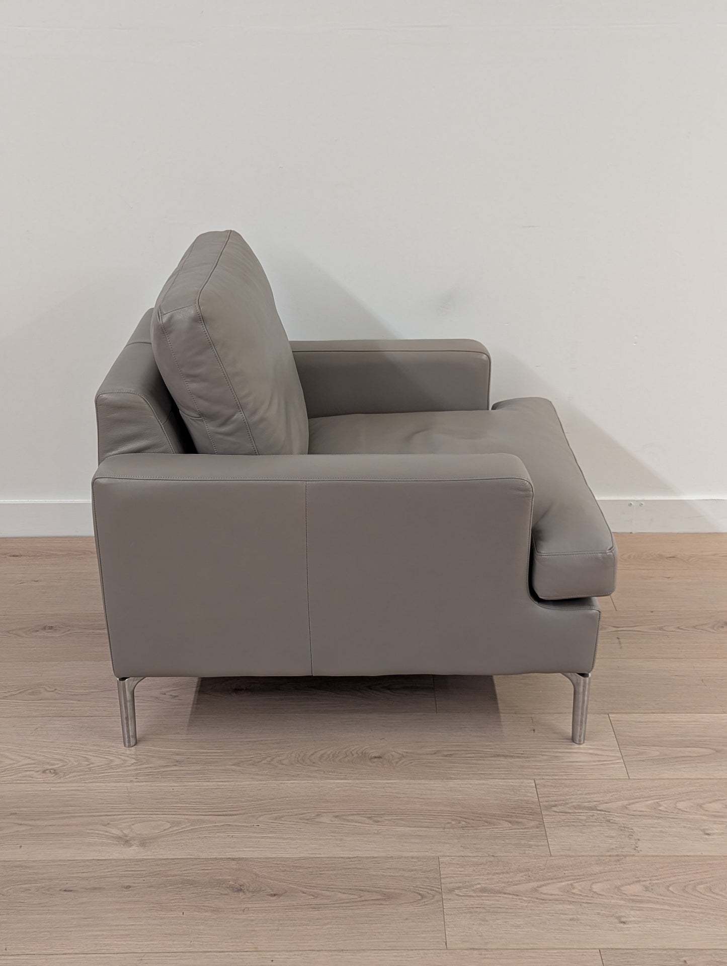 EQ3 Eve Leather Chair
