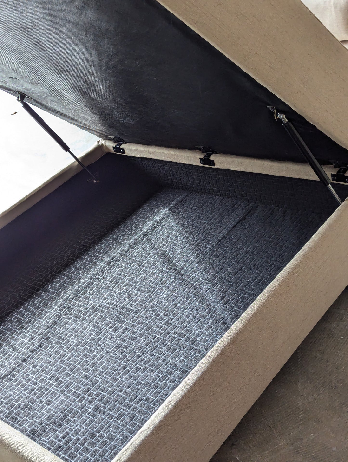 Van Gogh Wiley Custom Sectional With Storage