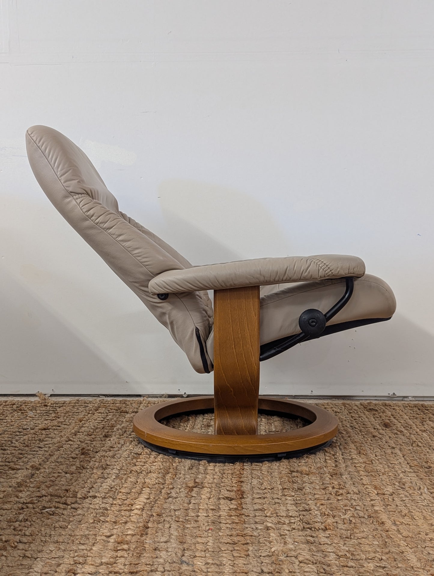 Ekornes Stressless Consul Chair