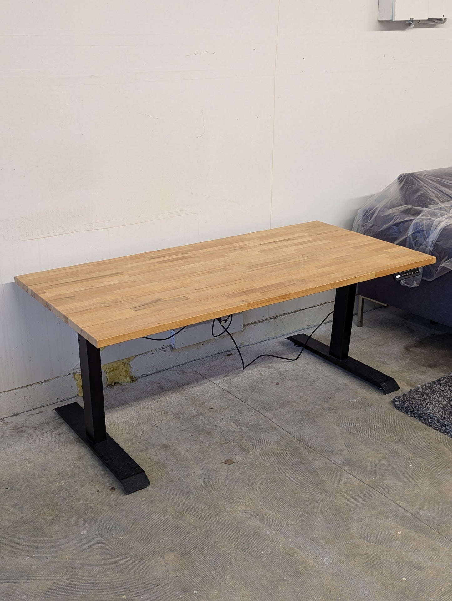 Effy Height Adjustable Desk