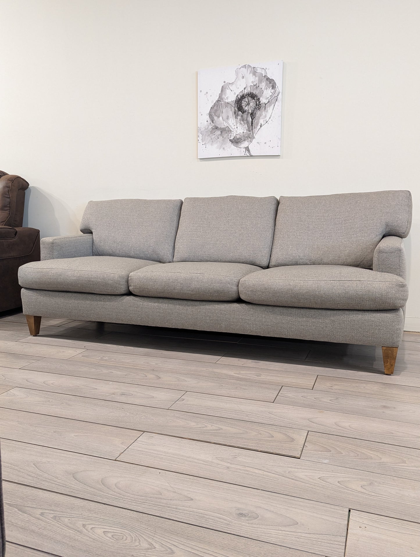 Tatum Sofa Robin Bruce