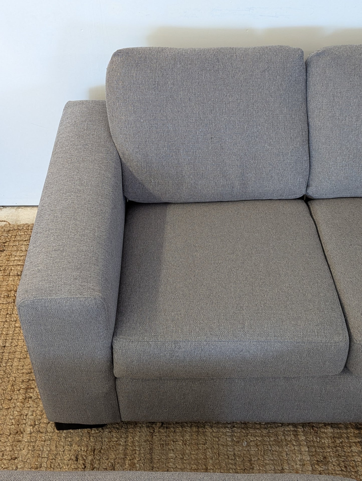 Stylus Brock Sectional With Storage Ottoman