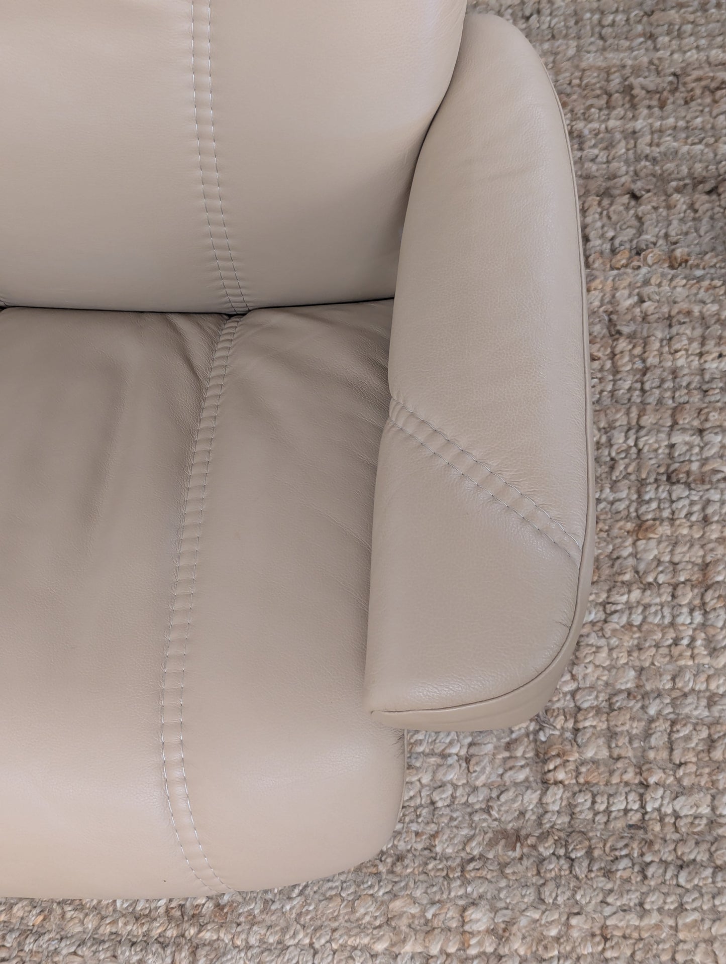 Ekornes Stressless Consul Reclining Chair + Ottoman