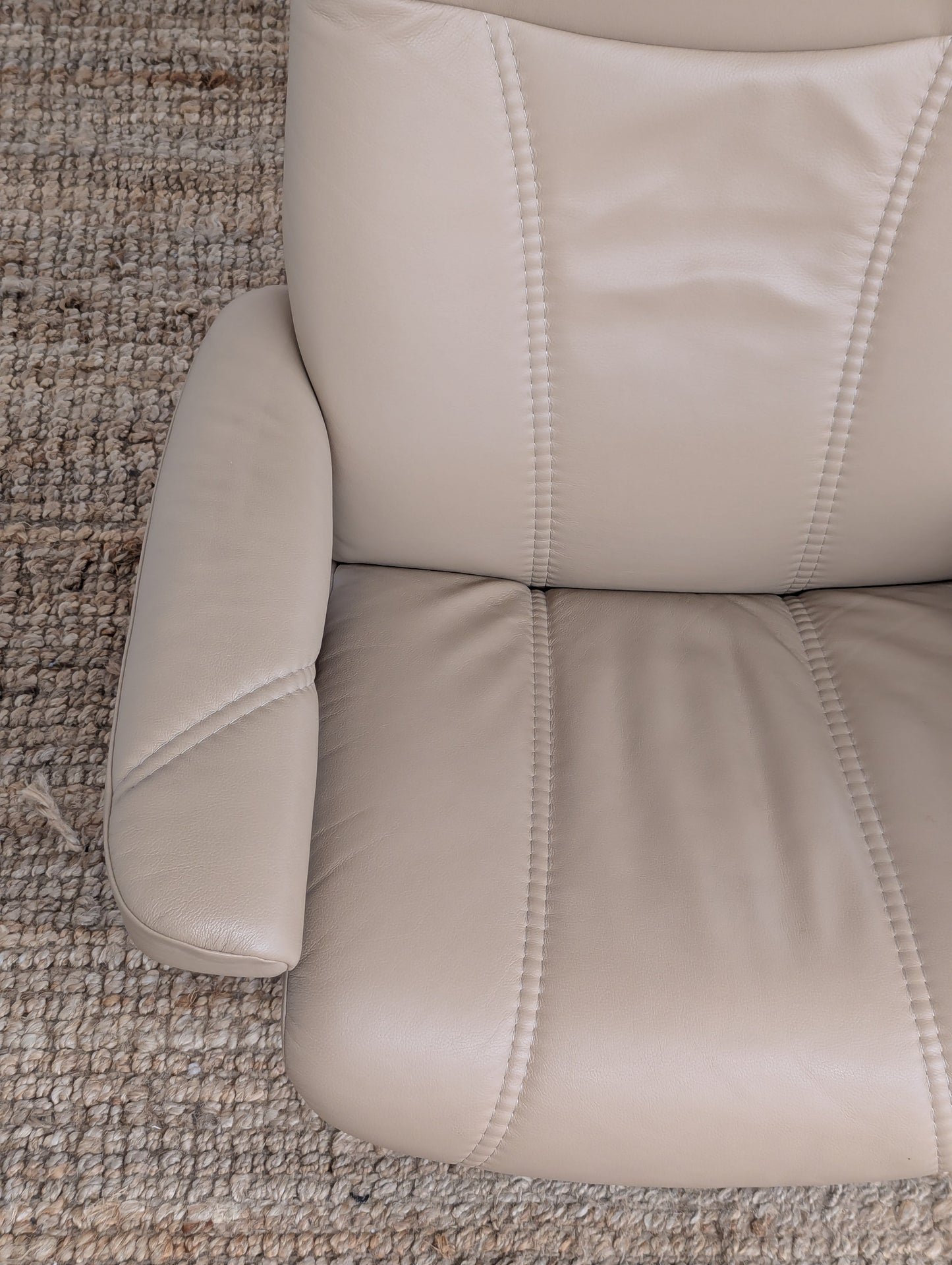 Ekornes Stressless Consul Reclining Chair + Ottoman