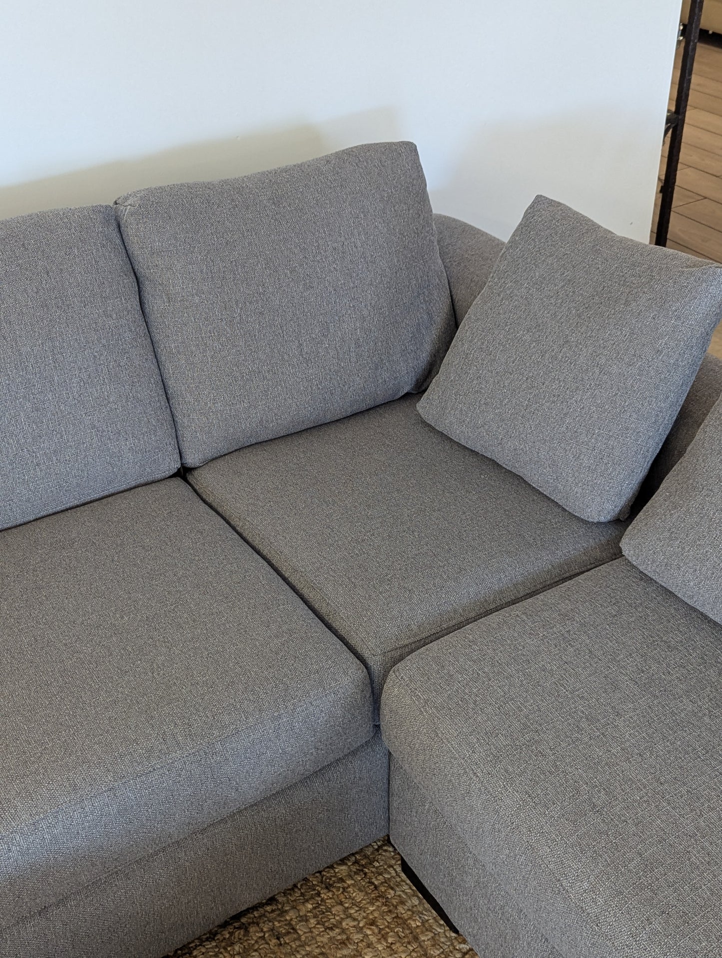 Stylus Brock Sectional With Storage Ottoman
