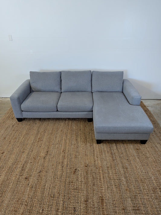 Stylus Bronx Sectional