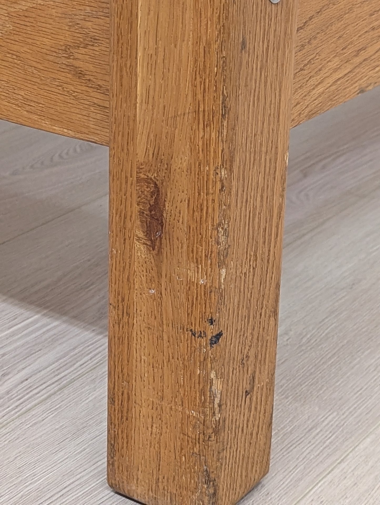 Queen Size Solid Wood Bed Frame