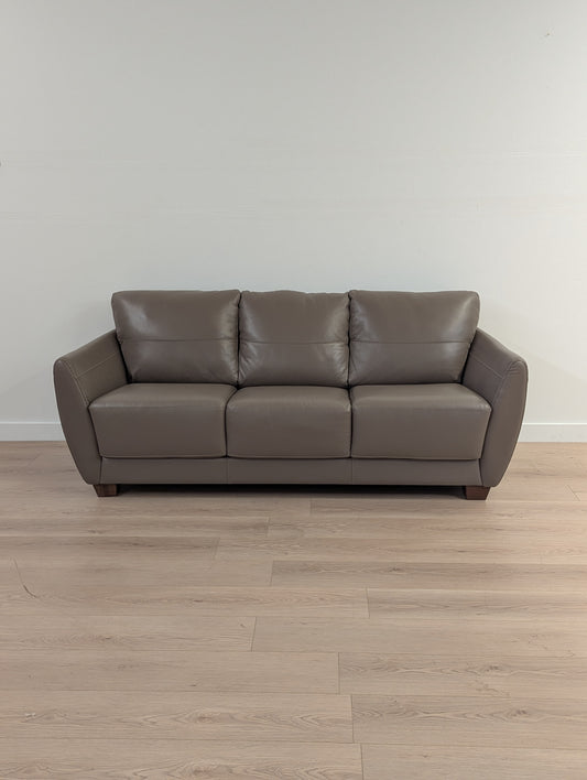 Dixon Dwellings Digiò Sofa