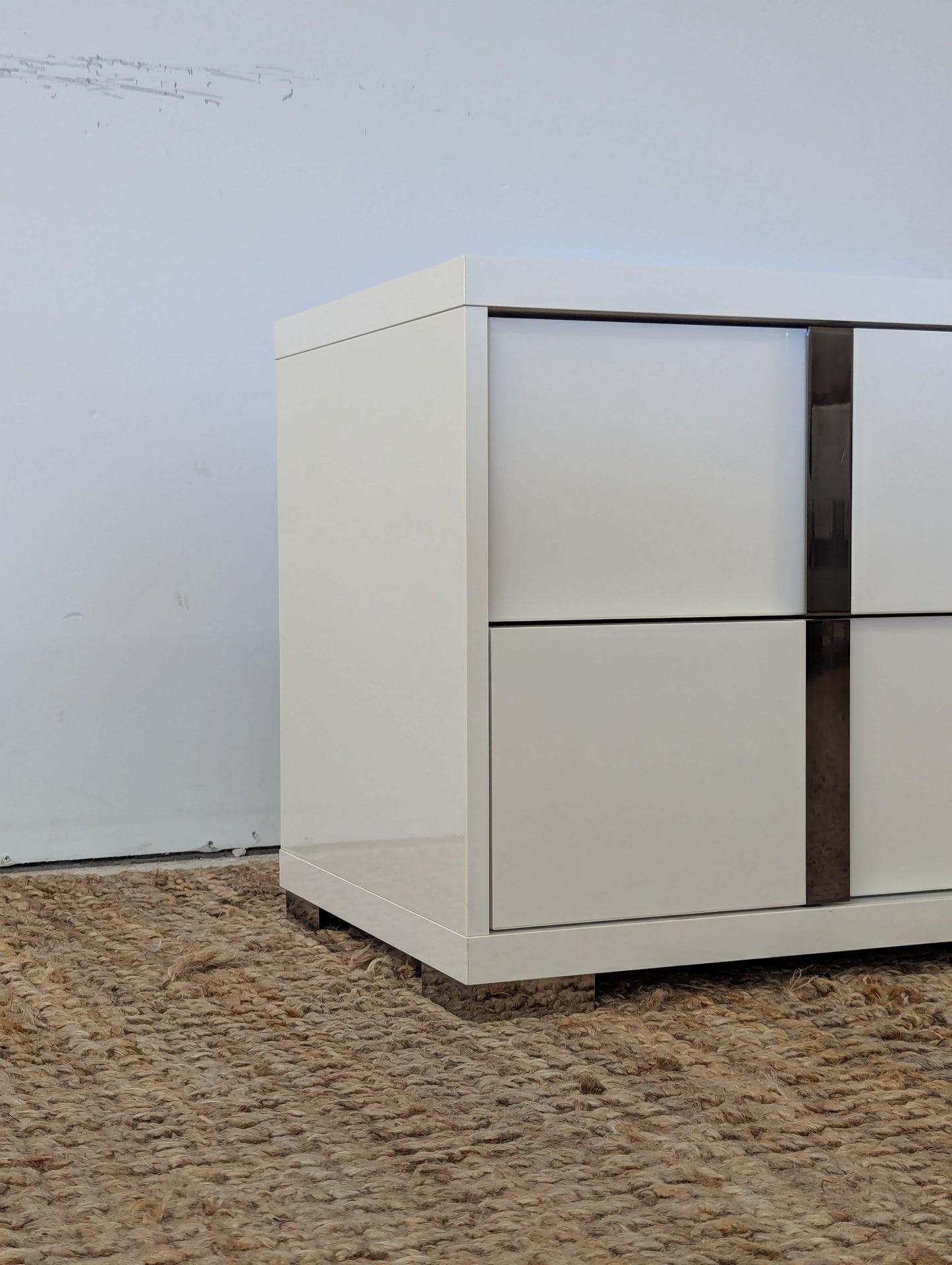 Imperia Nightstand