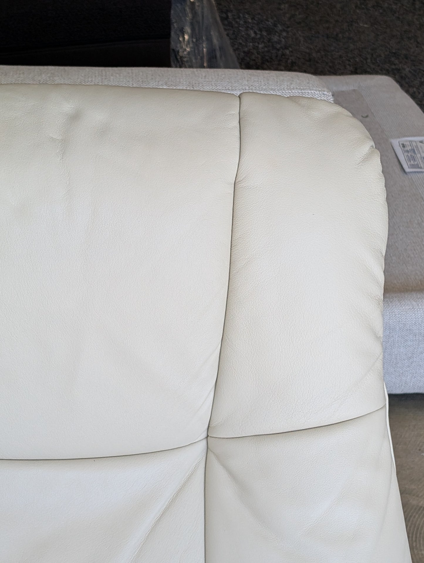 Ekornes Stressless Mayfair Recliner Chair + Ottoman