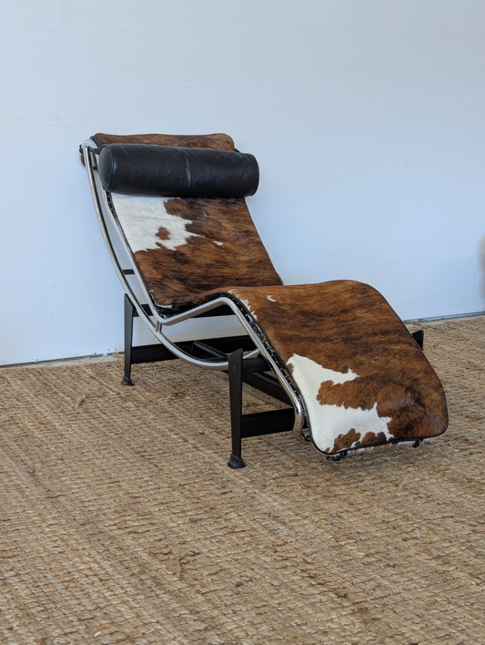 Le Corbusier LC4 Style Chair