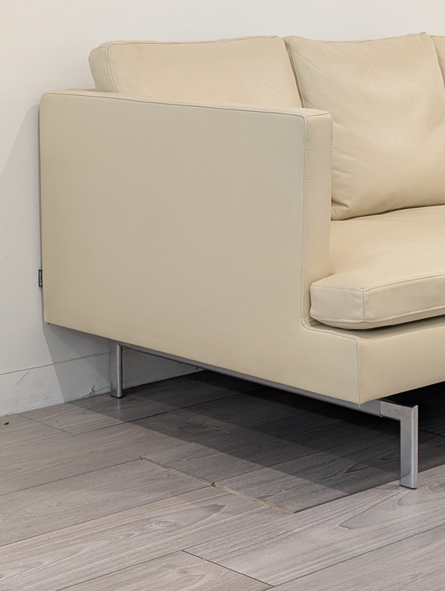 Stricto Sensu Sofa