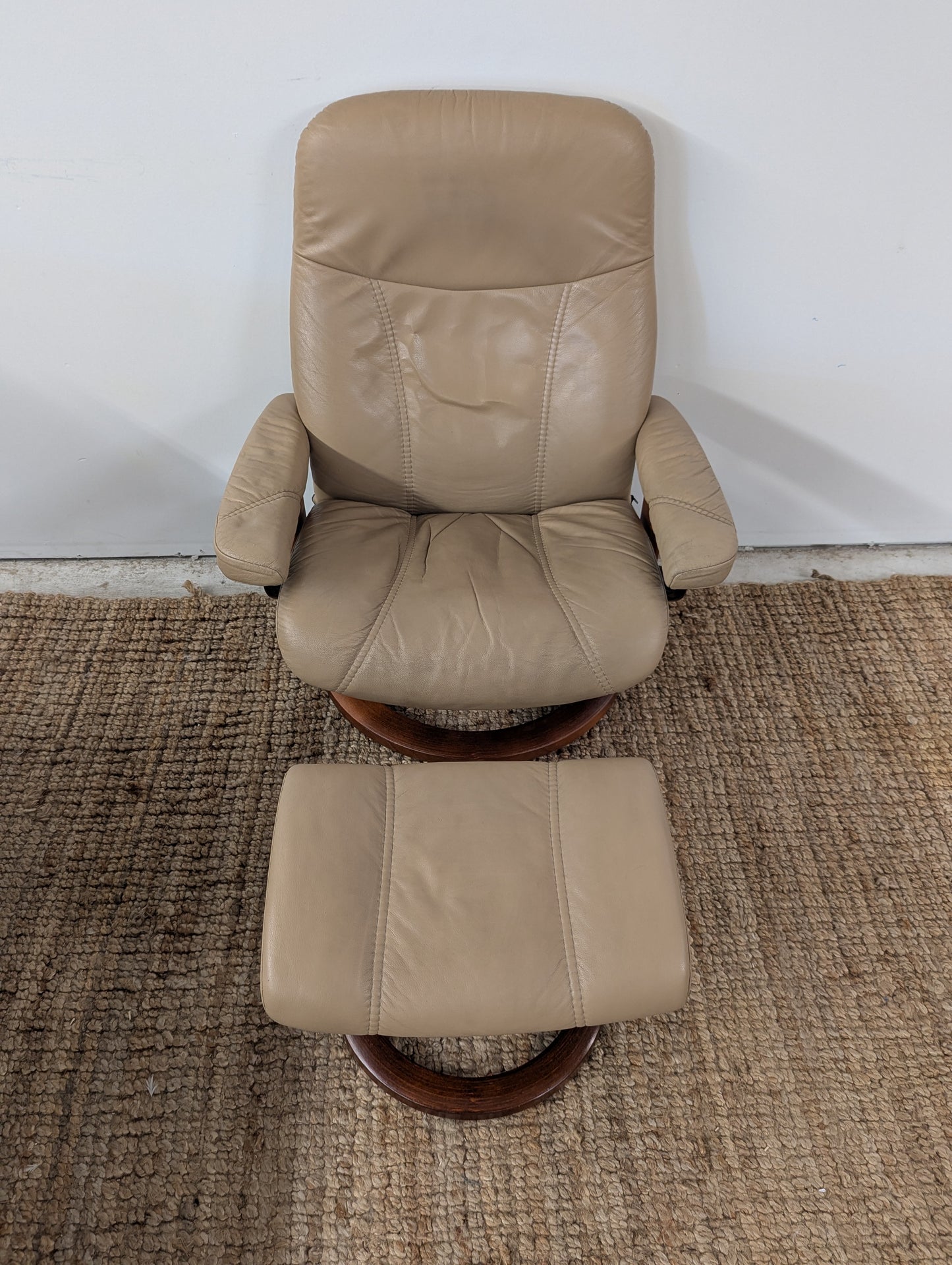 Ekornes Stressless Consul Reclining Chair + Ottoman