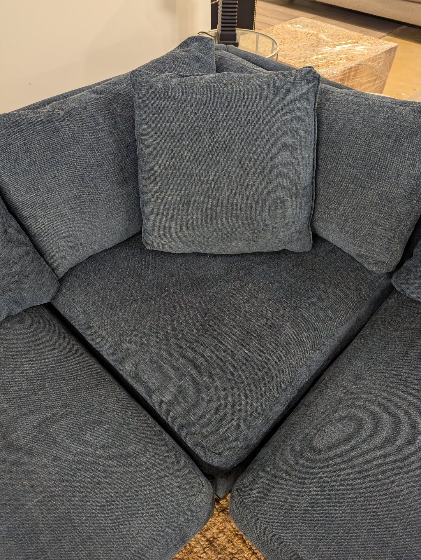 Stylus Skyla Sectional