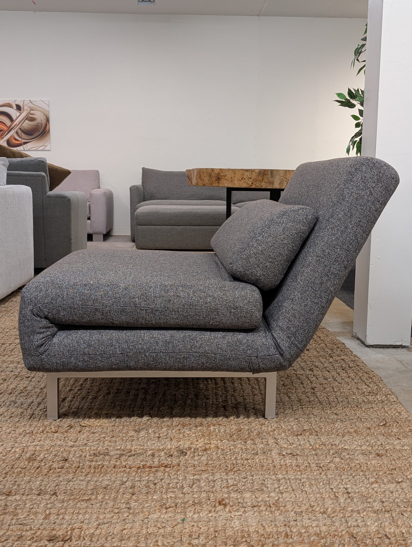 Single Swiveling Chair Bed