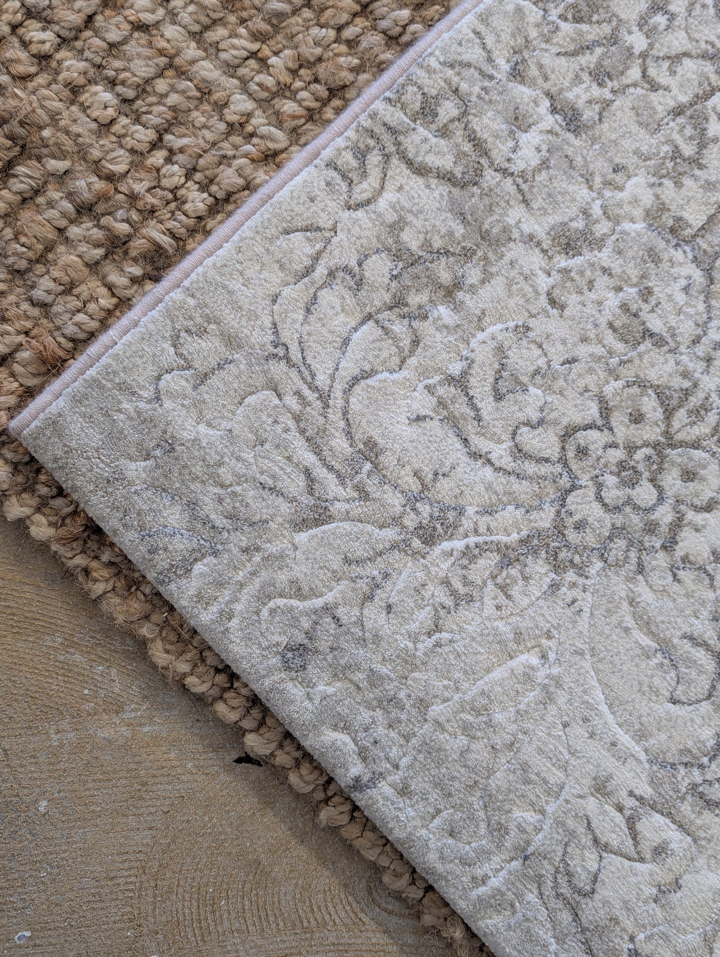 Jordan's Designer Collection 8x11 Parchment Rug
