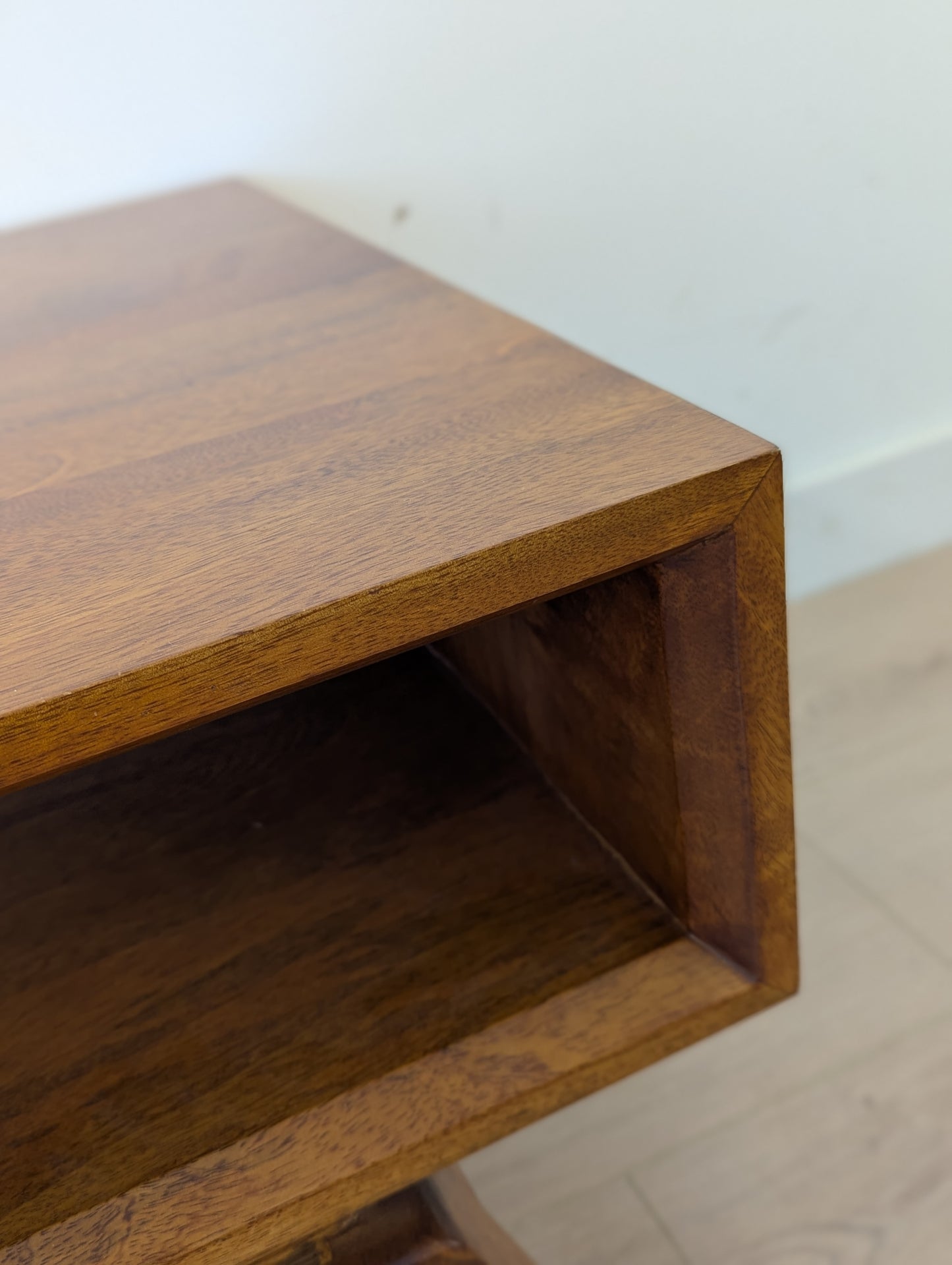Monarch Sari Mango Wood Entertainment Unit