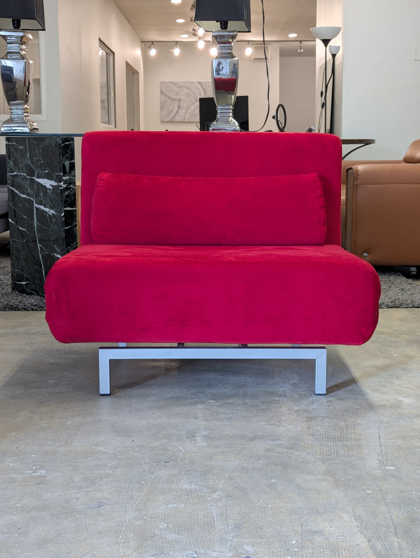 Swiveling Sofa Bed Chair