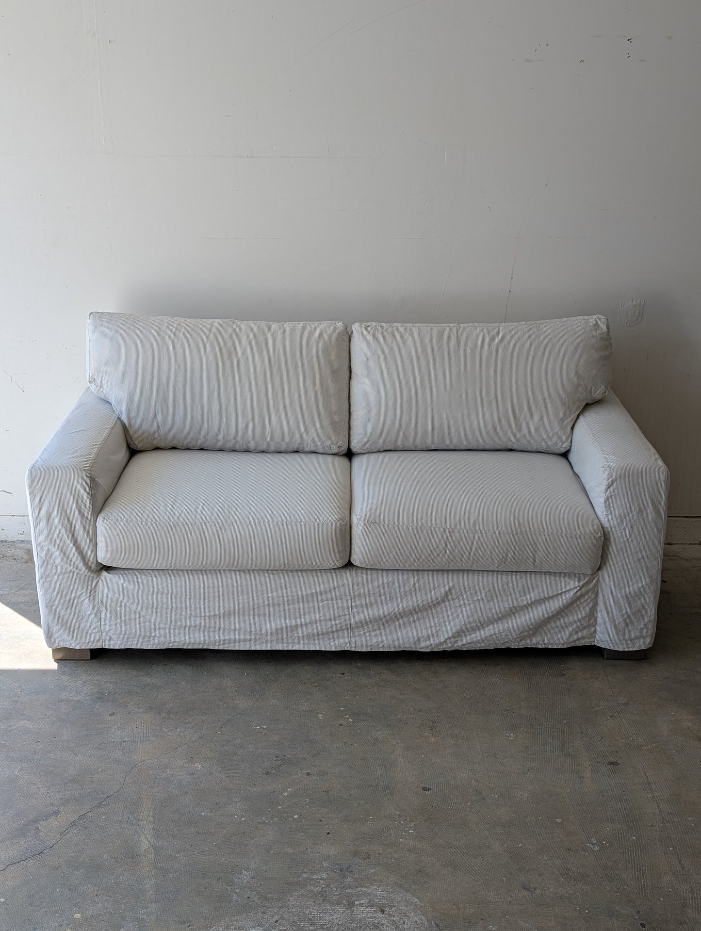 4 Seasons Julian Sofa