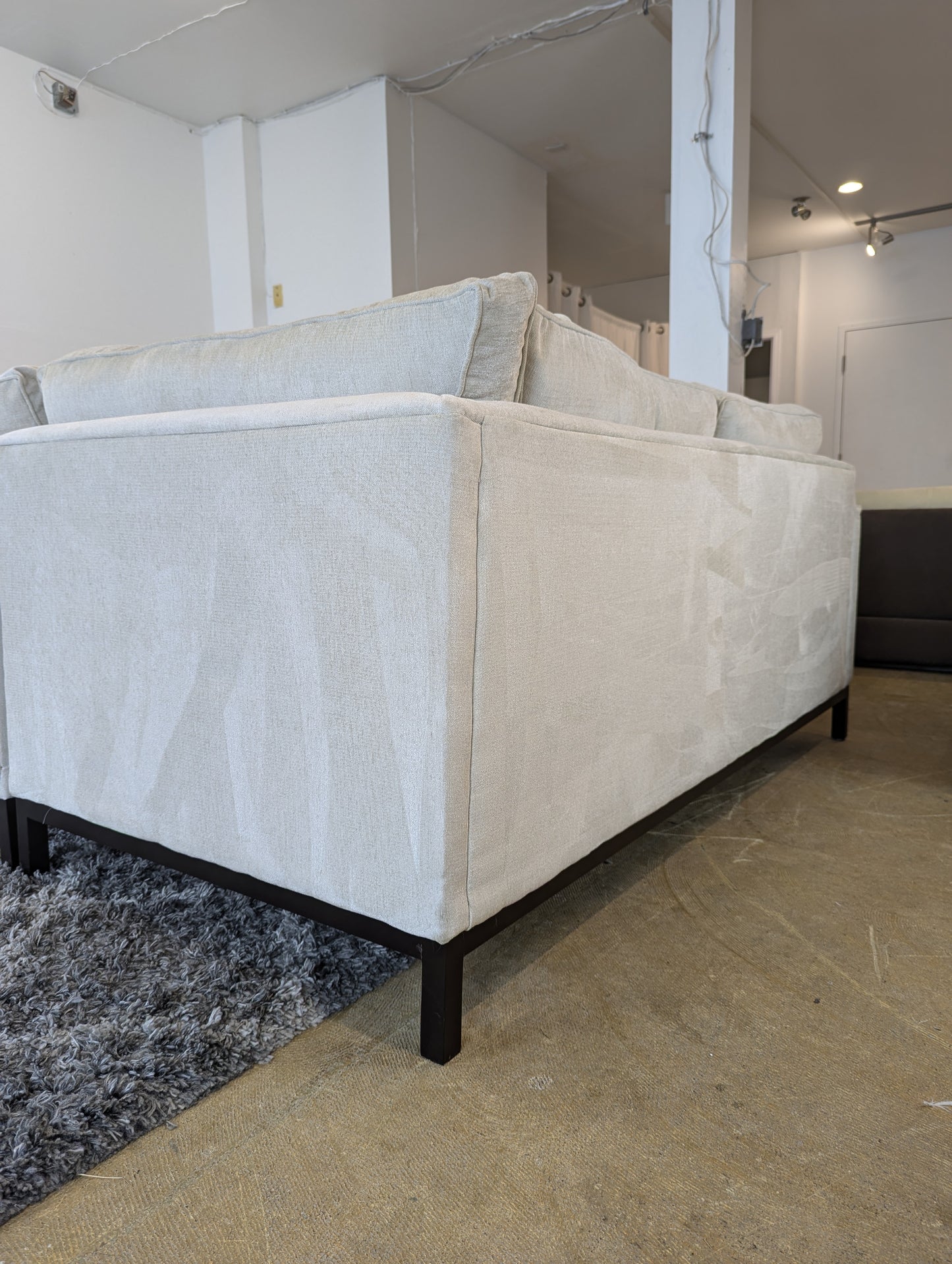 Van Gogh Hutton Sectional
