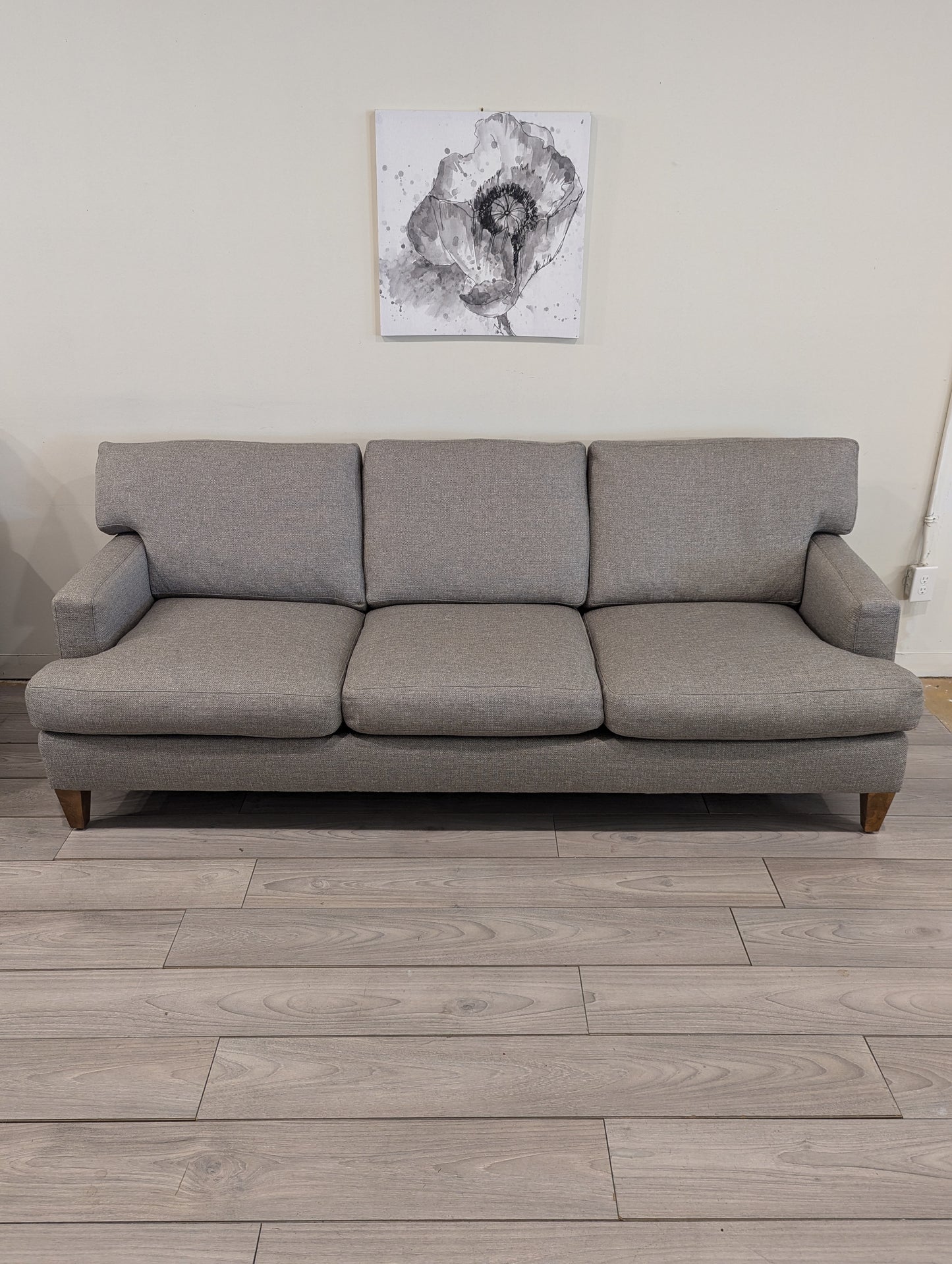 Tatum Sofa Robin Bruce