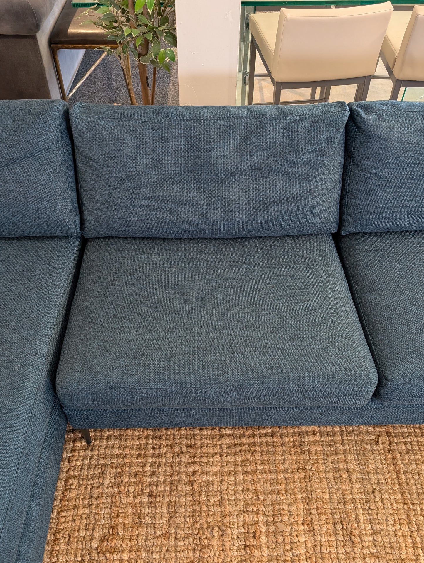Article Nova Sectional