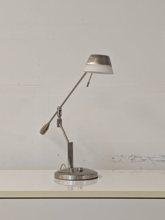 EB 28 Style Lamp