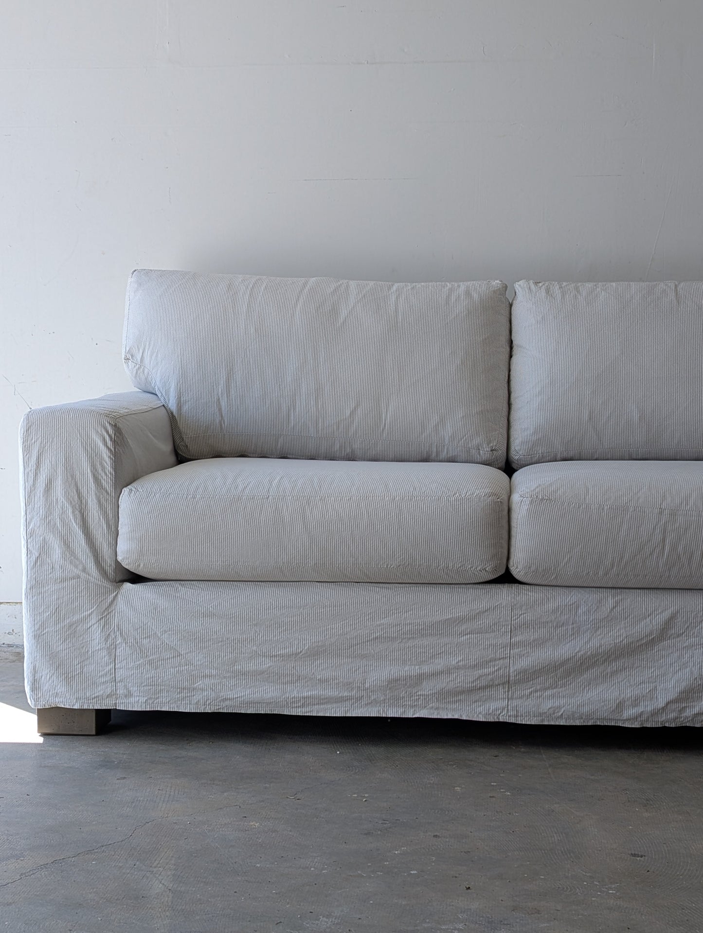 4 Seasons Julian Sofa