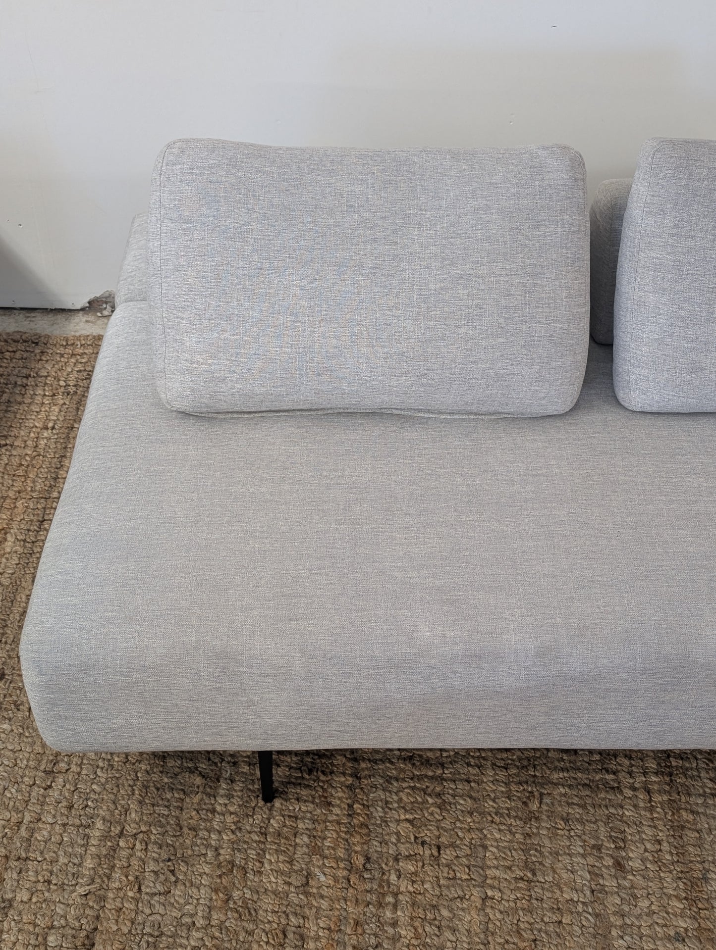 Article Divan One-Piece Sofa