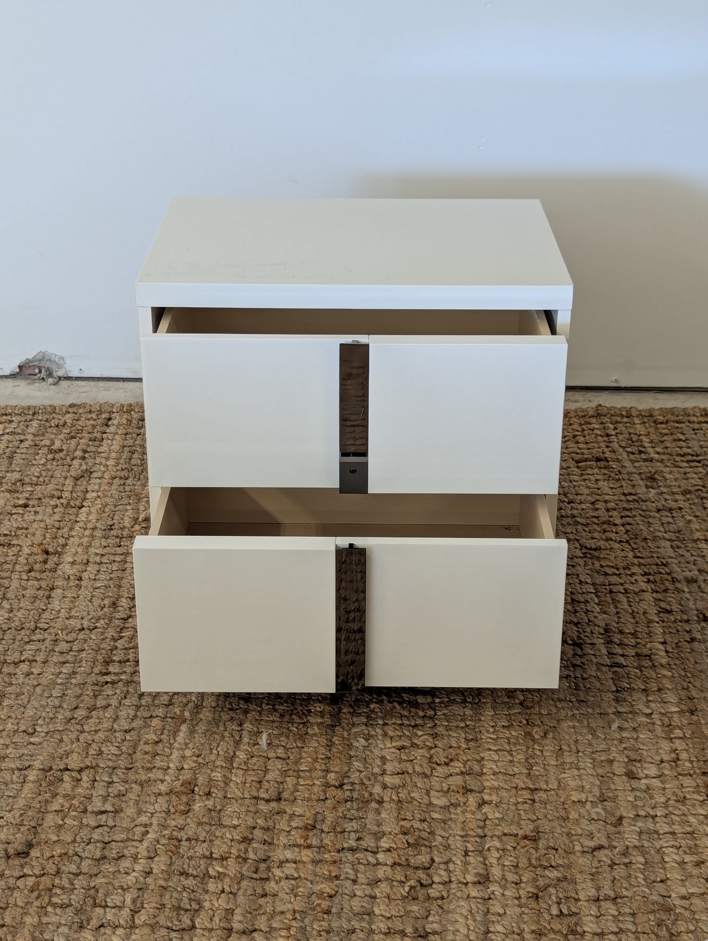 Imperia Nightstand