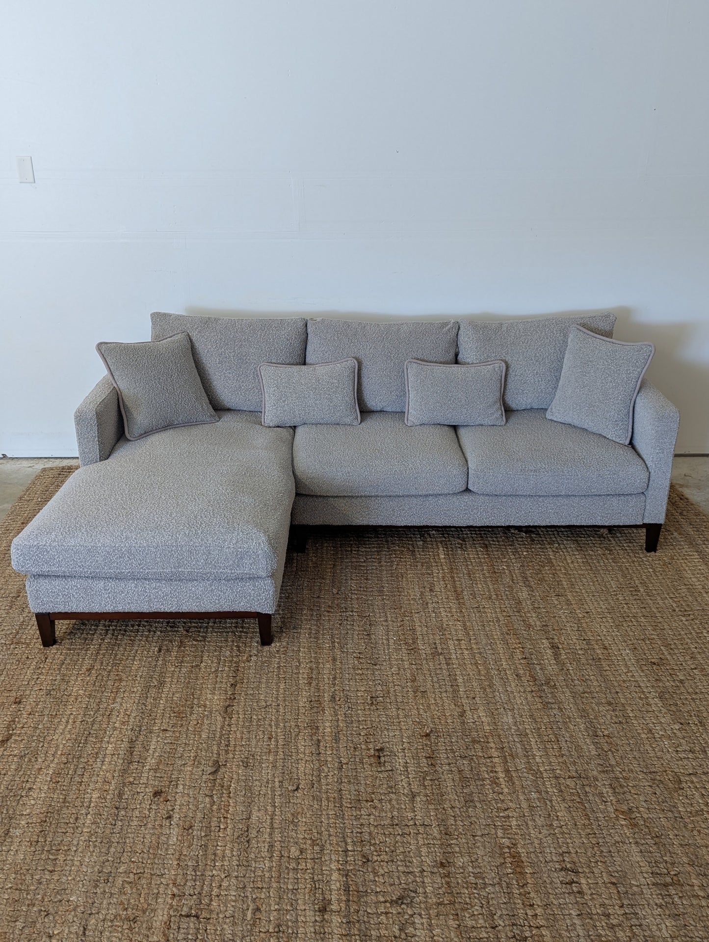 Showhome Furniture Bankbur Boucle Sectional