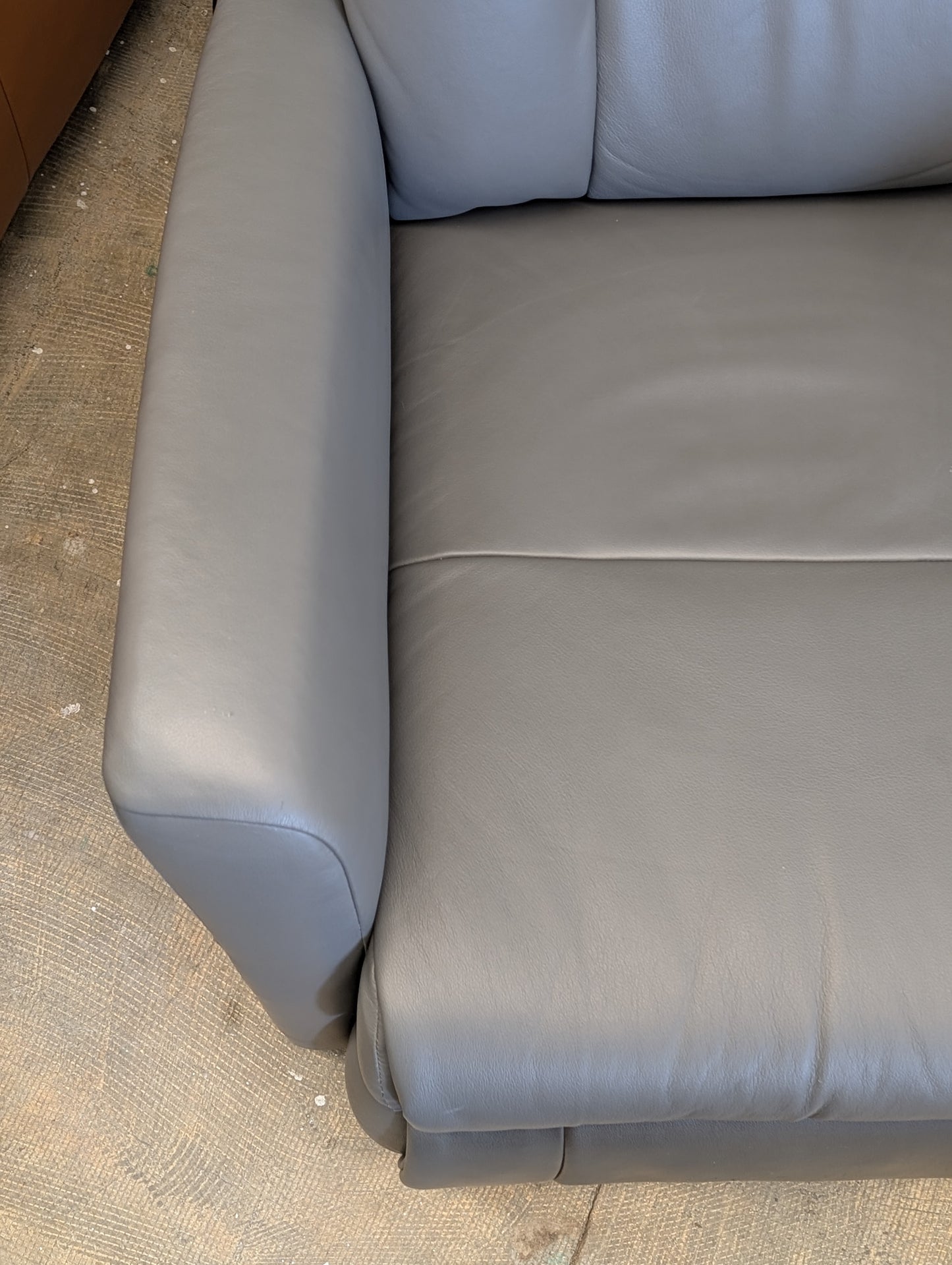 Bergen PowerLux Zero Gravity Recliner