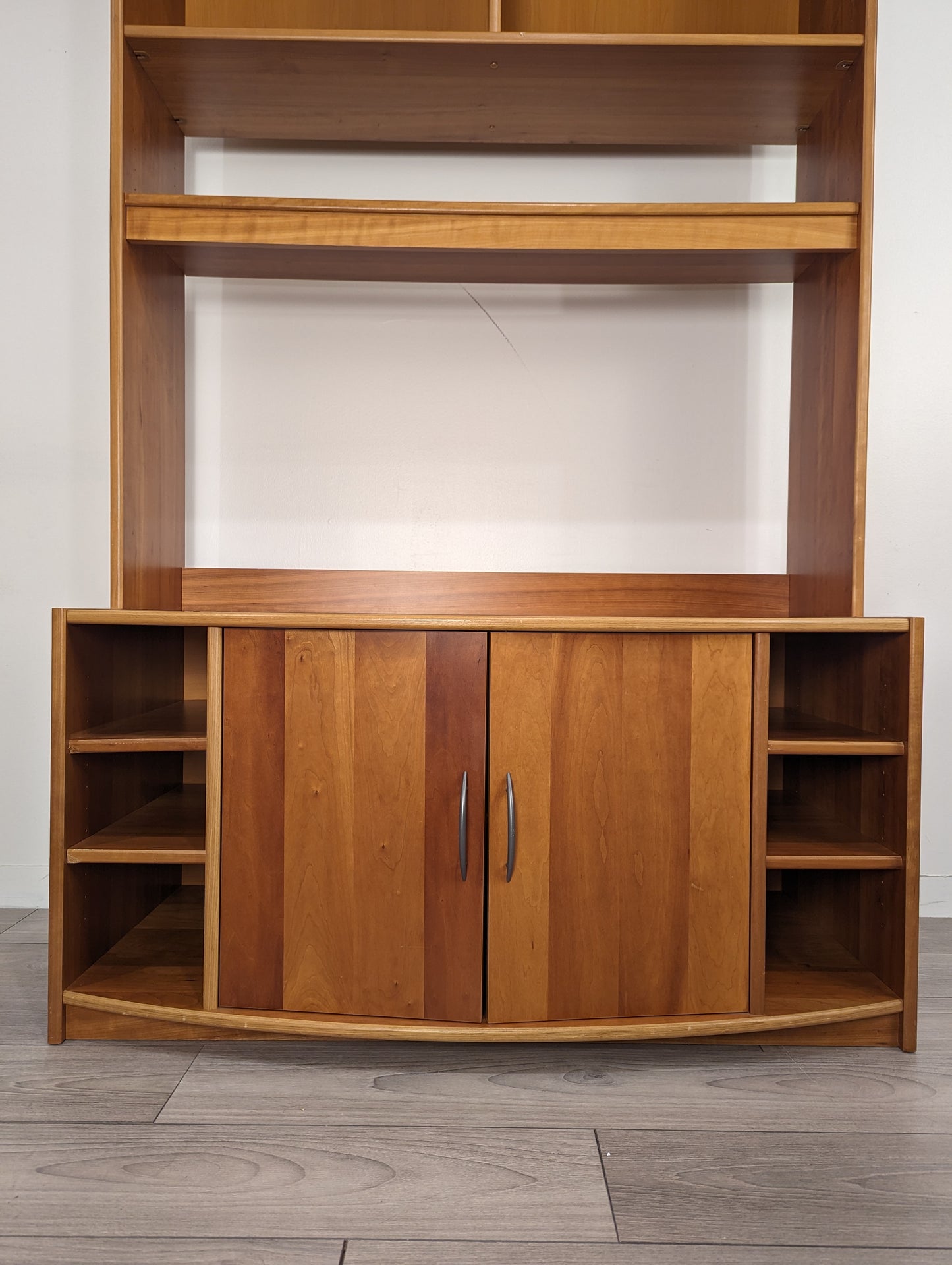 Cherry Hutch