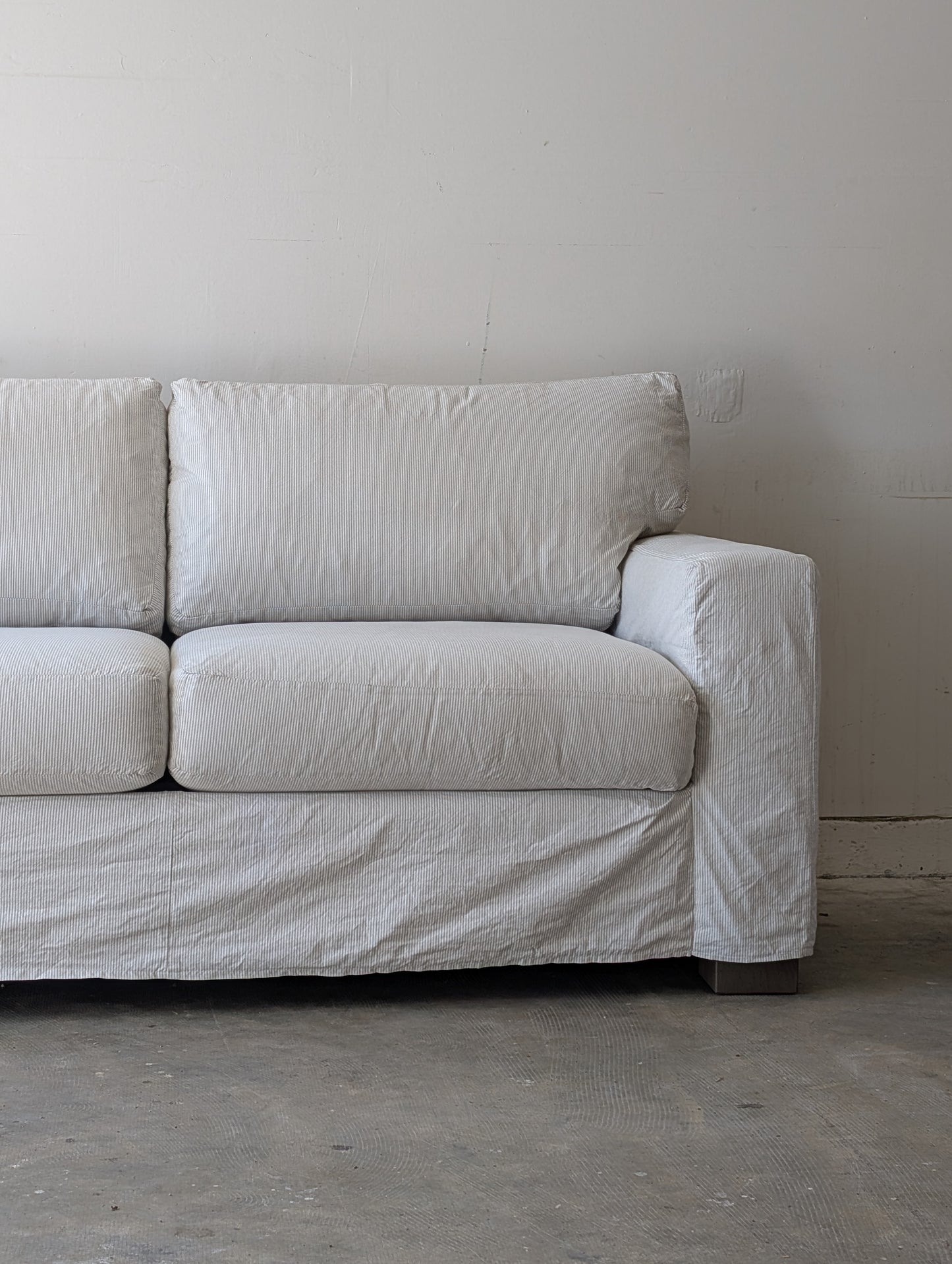 4 Seasons Julian Sofa