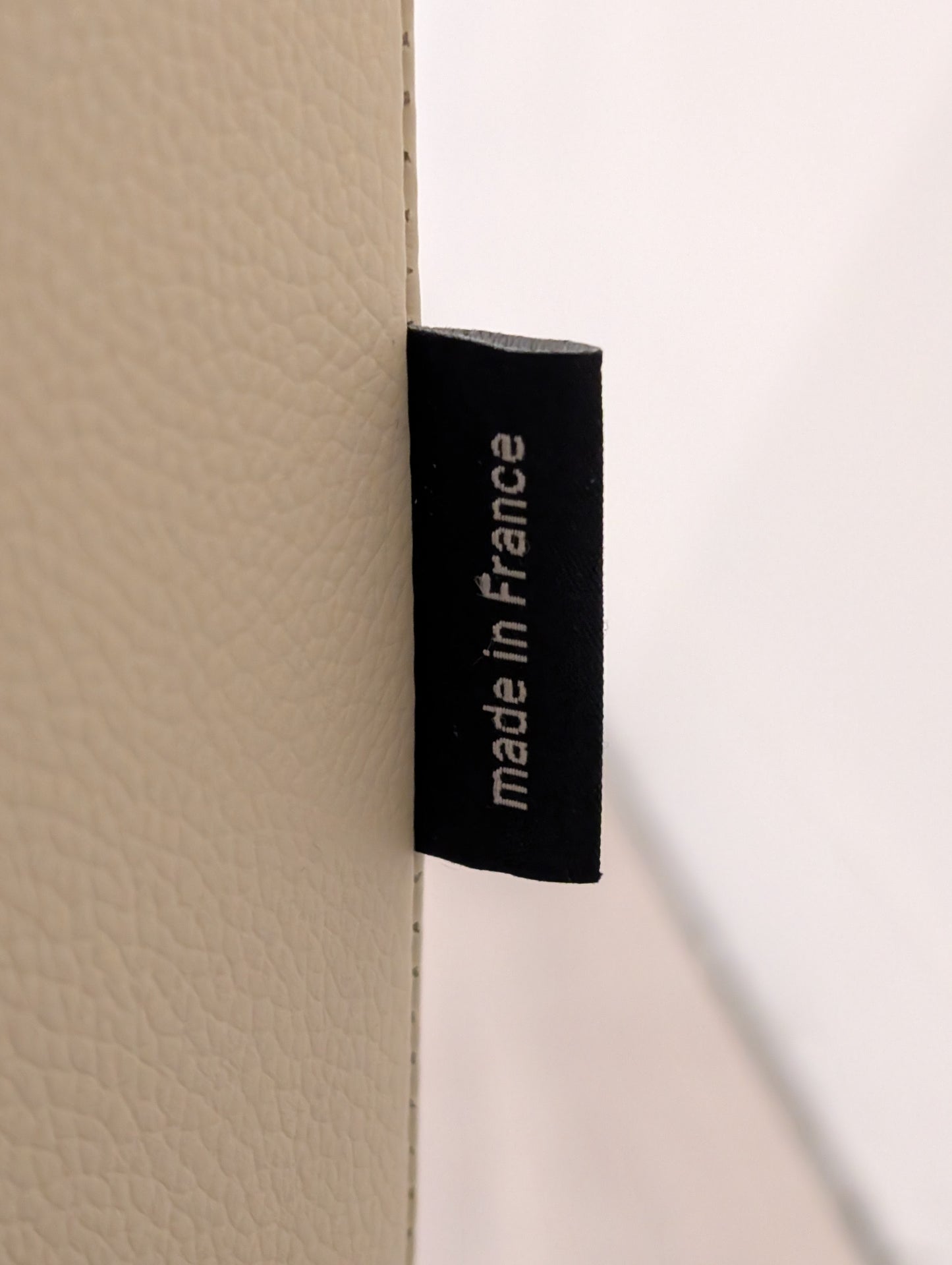 Stricto Sensu Sofa