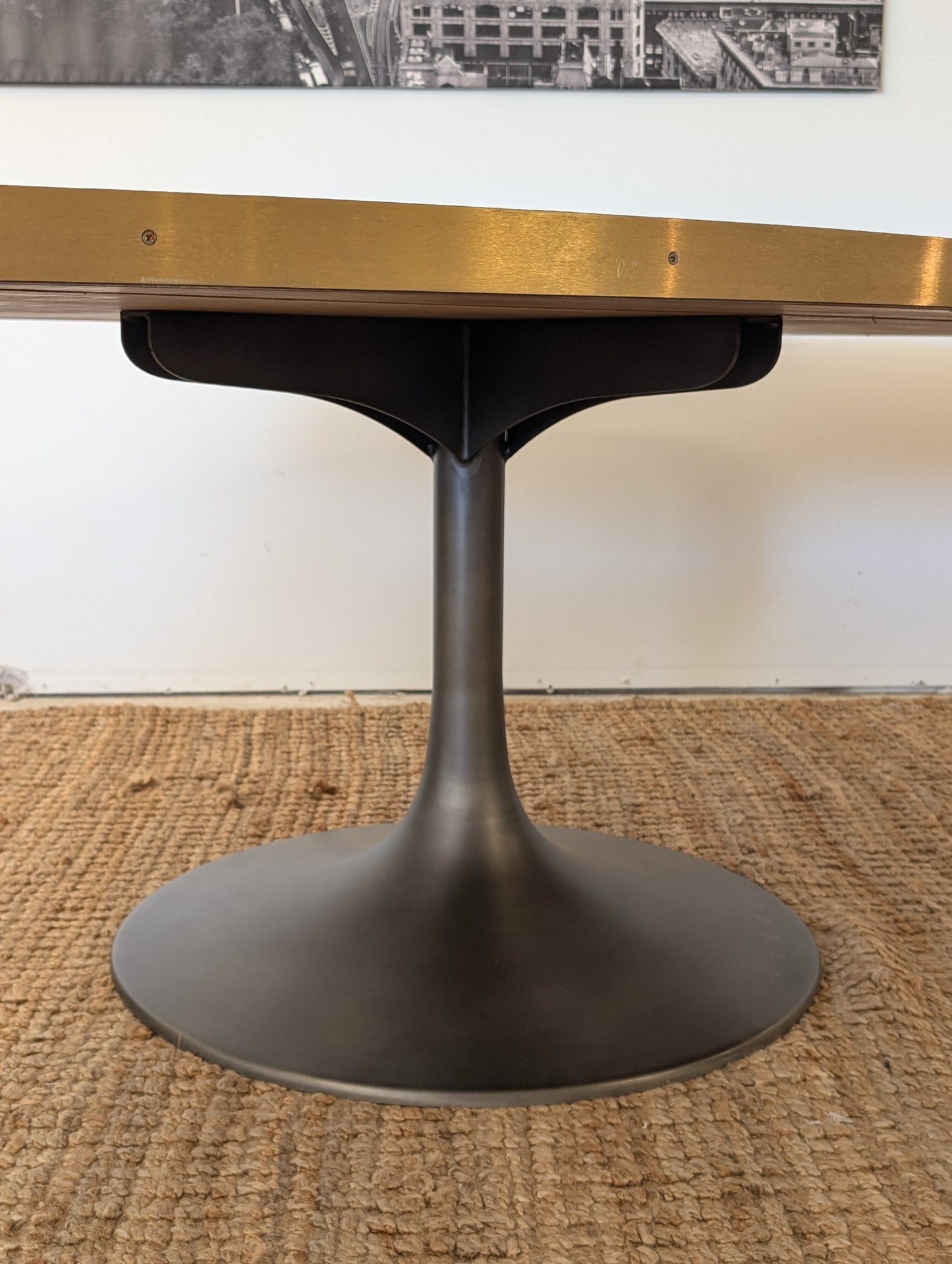 Evans Oval Dinning Table