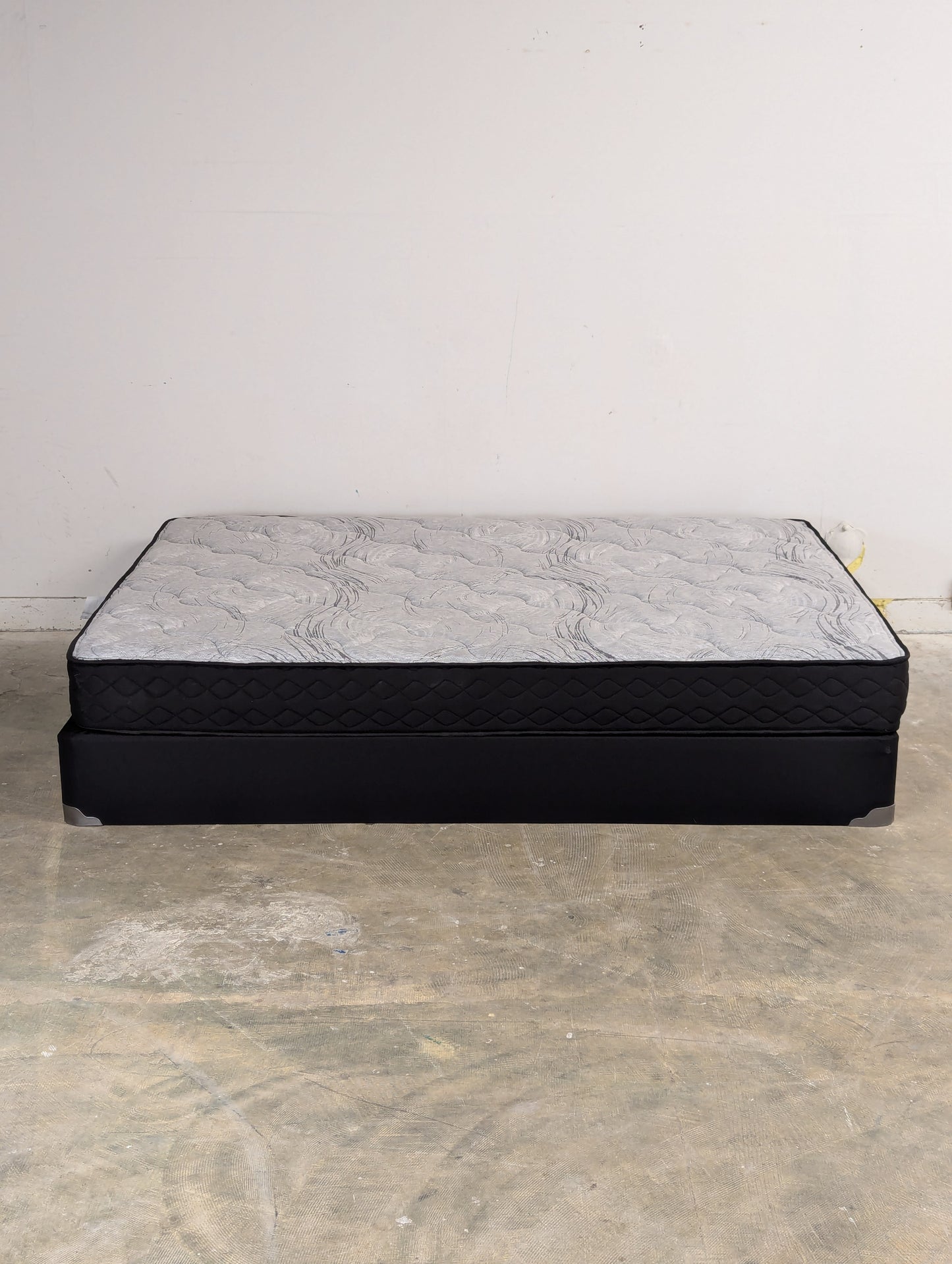 Autumn QM Bed + Box Spring