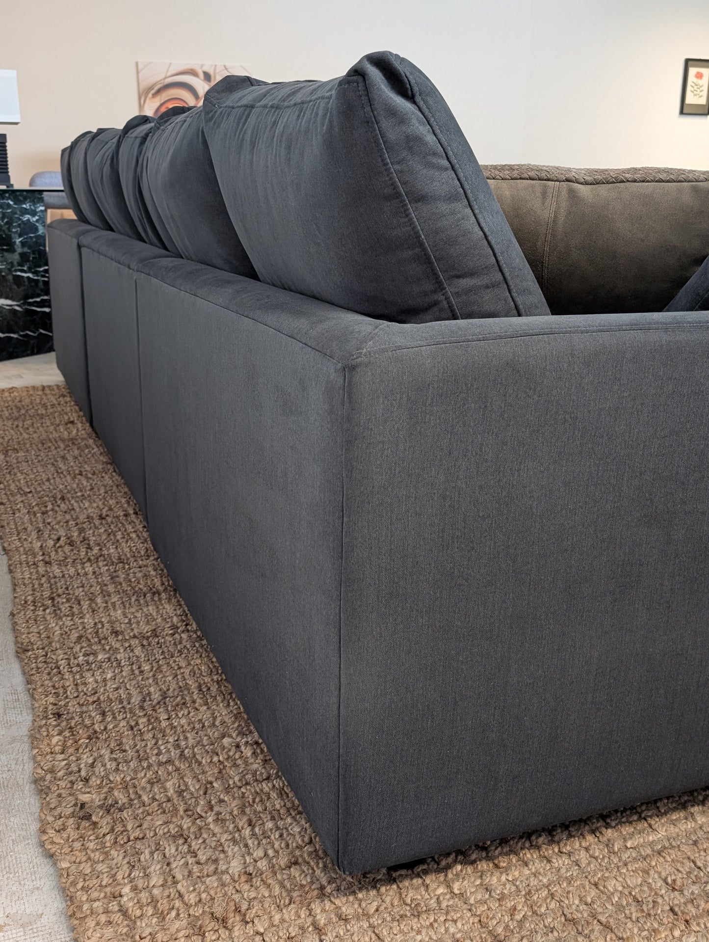 Stylus Ellyn Sectional