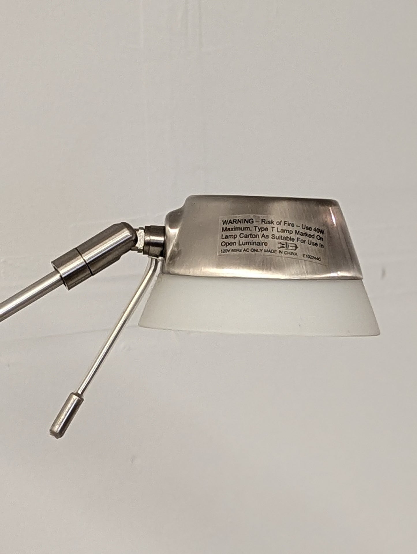 EB 28 Style Lamp
