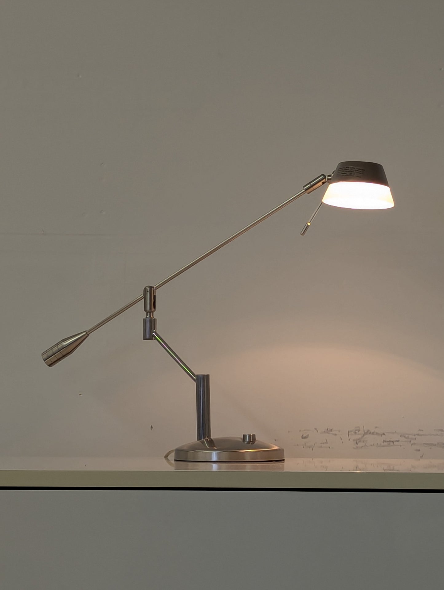 EB 28 Style Lamp